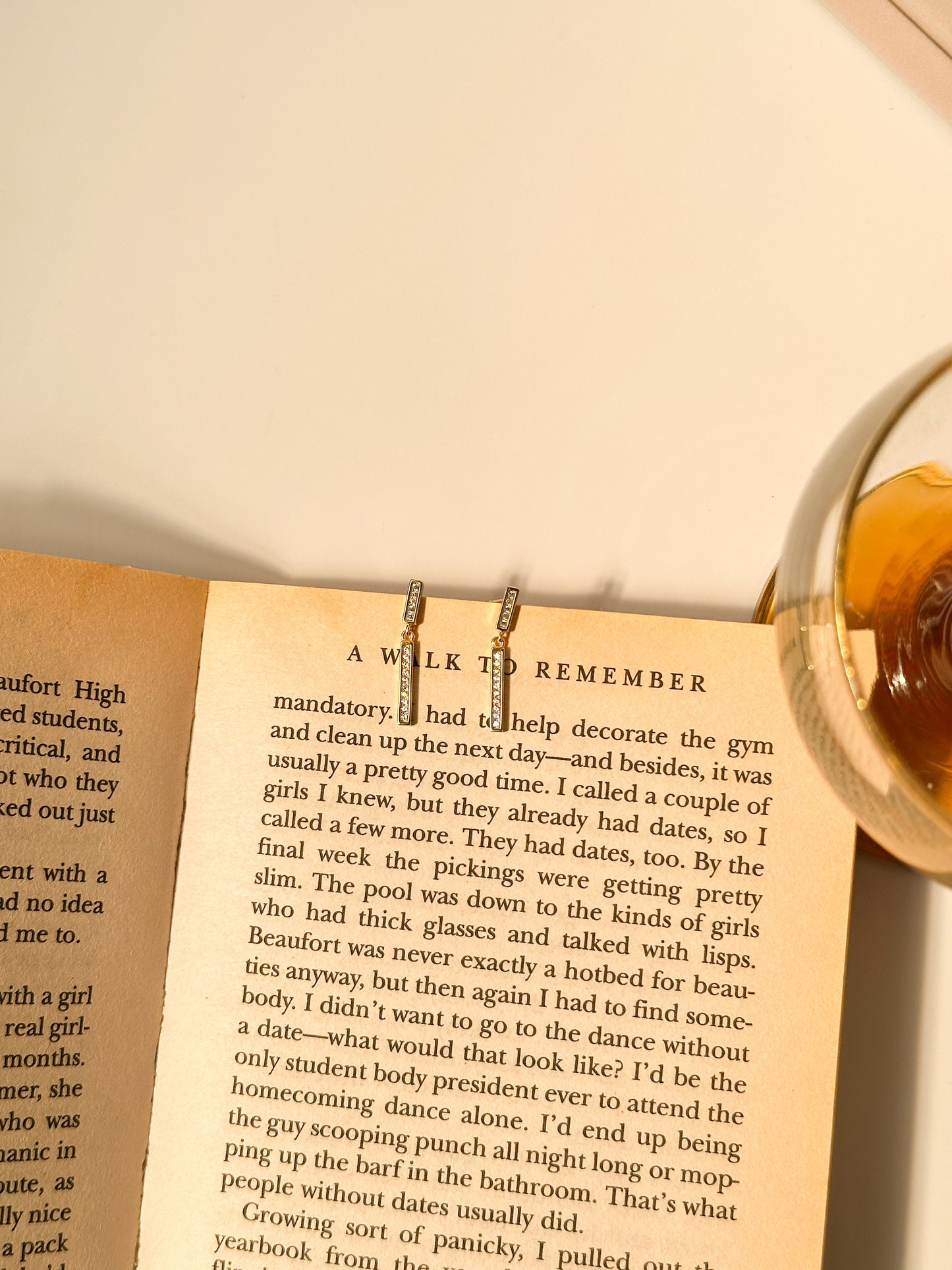 Aretes largos Columnas de Oro