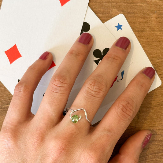 Anillo hilo de corazón