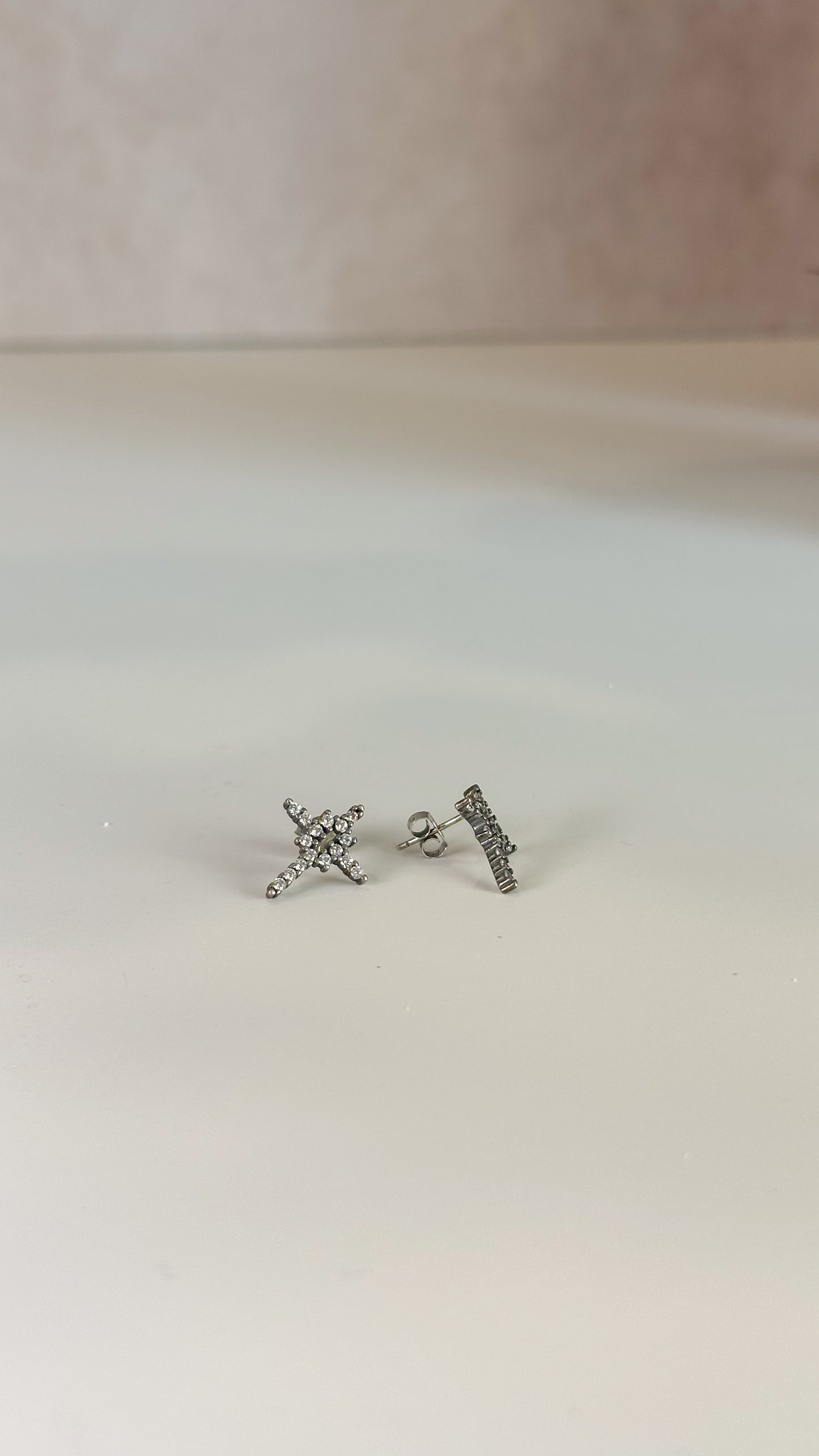 Aretes Cruz