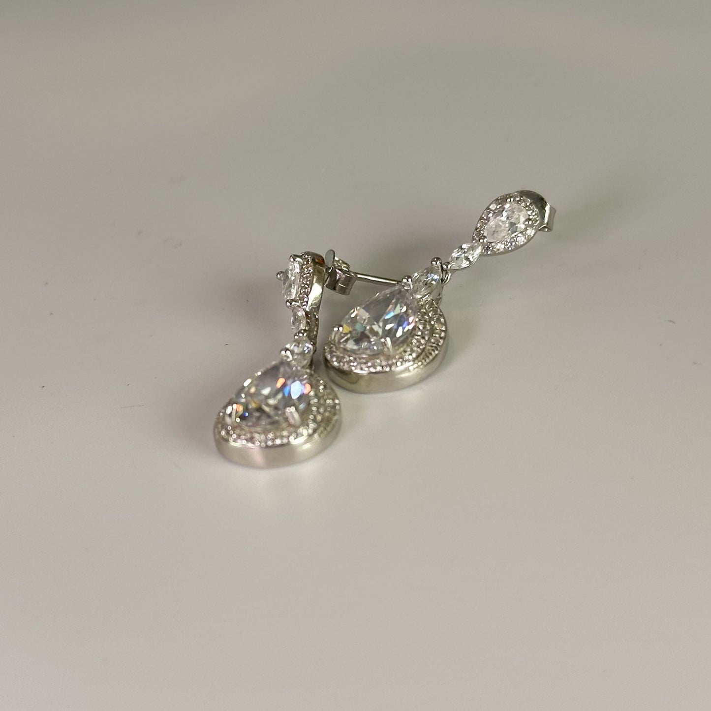 Aretes luxury