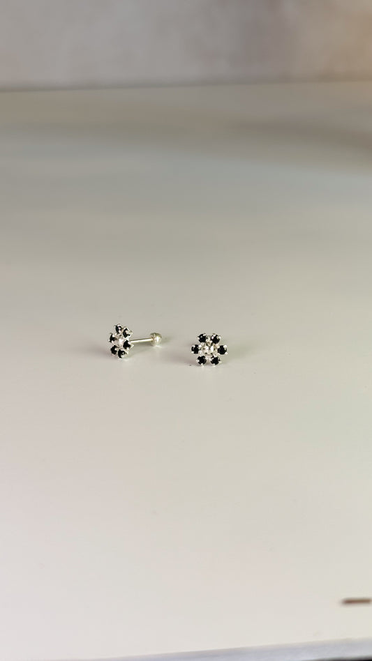 Aretes mini flor