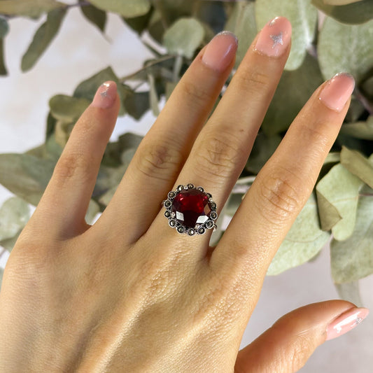 Anillo Reina Escarlata