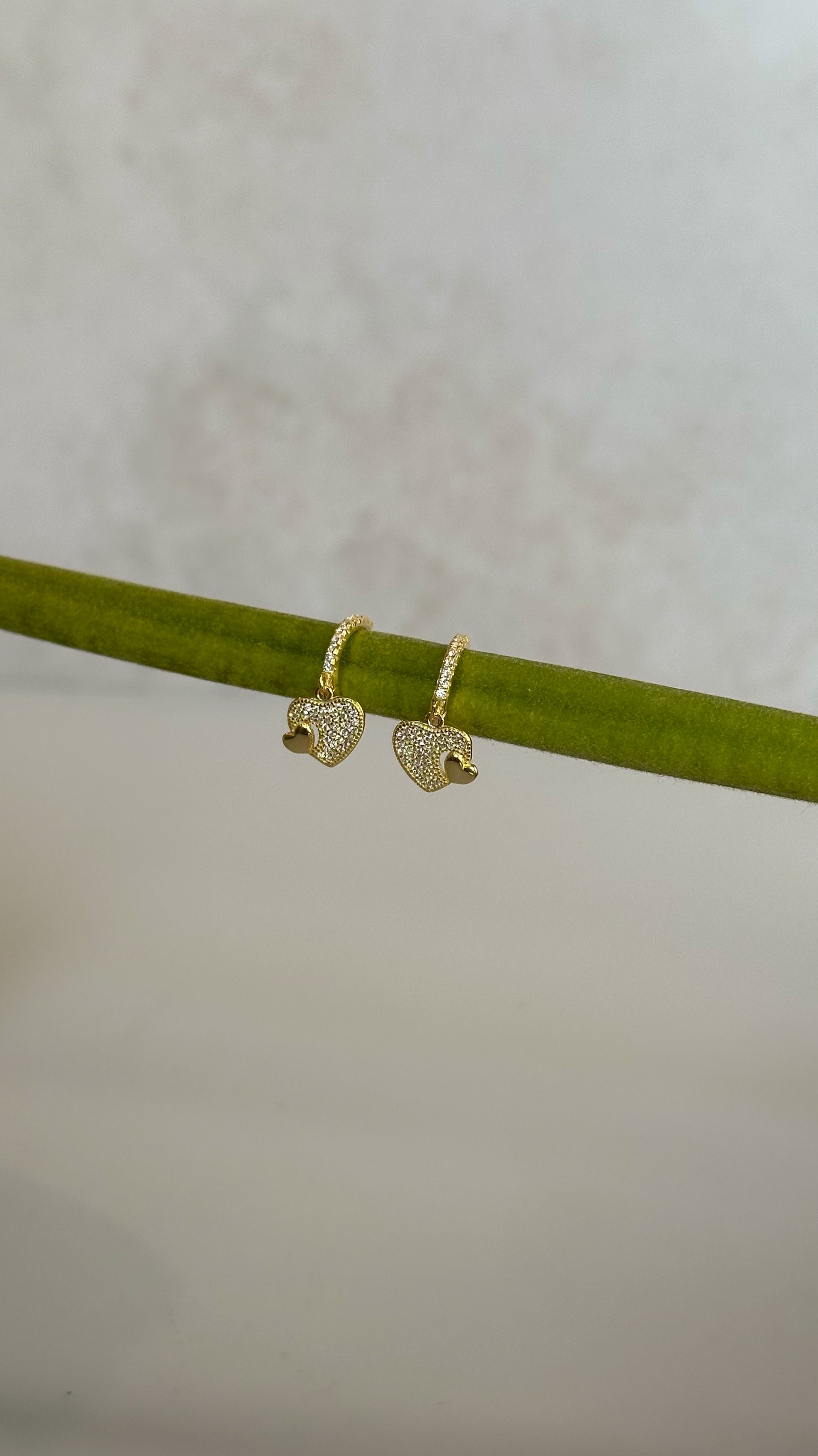 Argollas con dije corazón